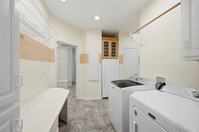 143 Blackfoot Trail, Lake Kiowa, TX 76240