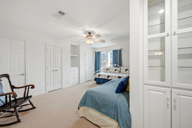 143 Blackfoot Trail, Lake Kiowa, TX 76240