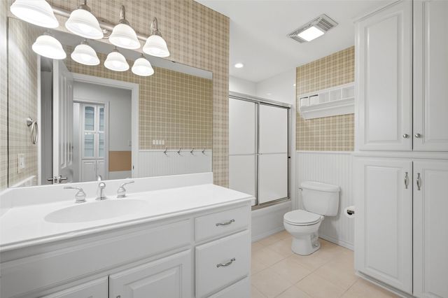 143 Blackfoot Trail, Lake Kiowa, TX 76240