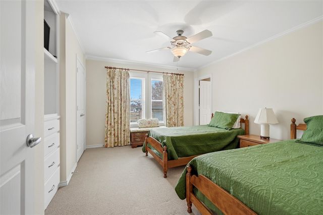 143 Blackfoot Trail, Lake Kiowa, TX 76240