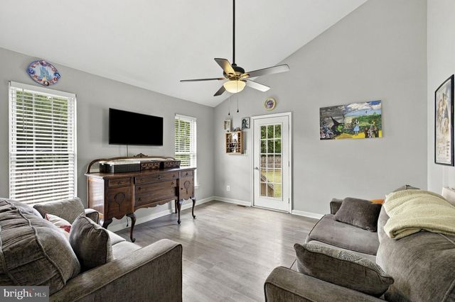8711 JENNY LN, Fredericksburg, VA 22407