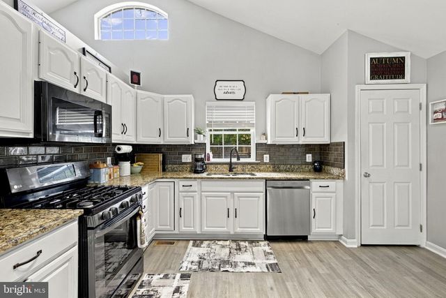 8711 JENNY LN, Fredericksburg, VA 22407
