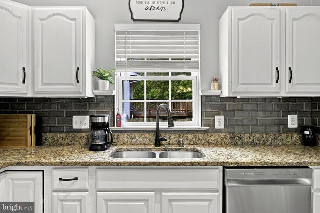 8711 JENNY LN, Fredericksburg, VA 22407