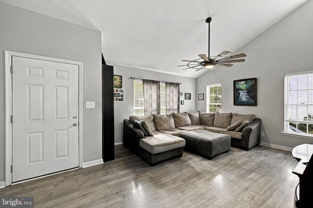 8711 JENNY LN, Fredericksburg, VA 22407