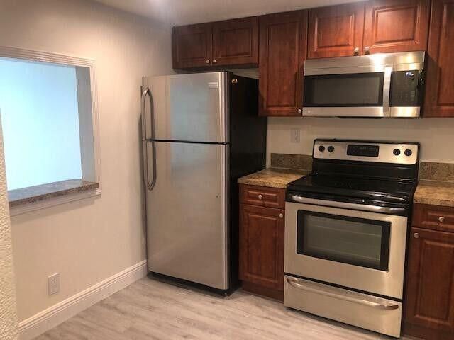 9235 SW 8th Street 403, Boca Raton, FL 33428