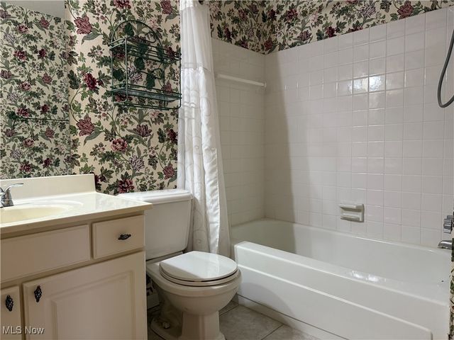 5637 Louise Drive, Mentor, OH 44060