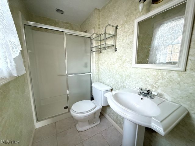 5637 Louise Drive, Mentor, OH 44060