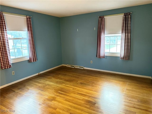 5637 Louise Drive, Mentor, OH 44060