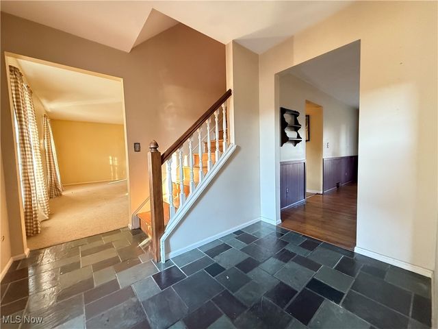 5637 Louise Drive, Mentor, OH 44060