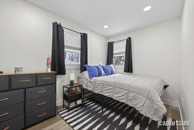 1537 Whiting Street SW, Wyoming, MI 49509