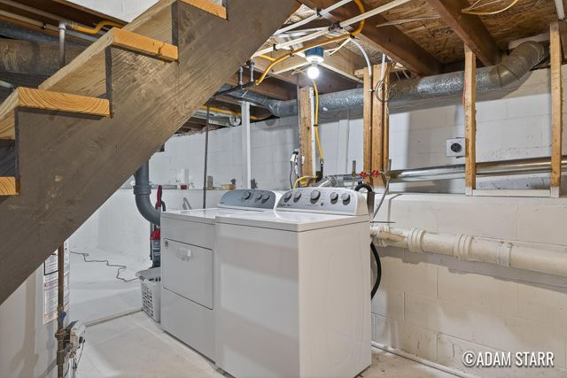 1537 Whiting Street SW, Wyoming, MI 49509