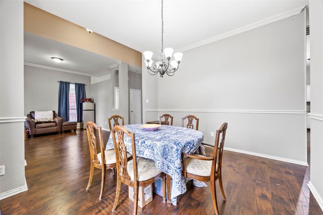 861 Pinnacle Circle, Lewisville, TX 75077