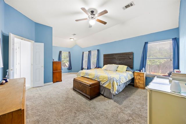 861 Pinnacle Circle, Lewisville, TX 75077