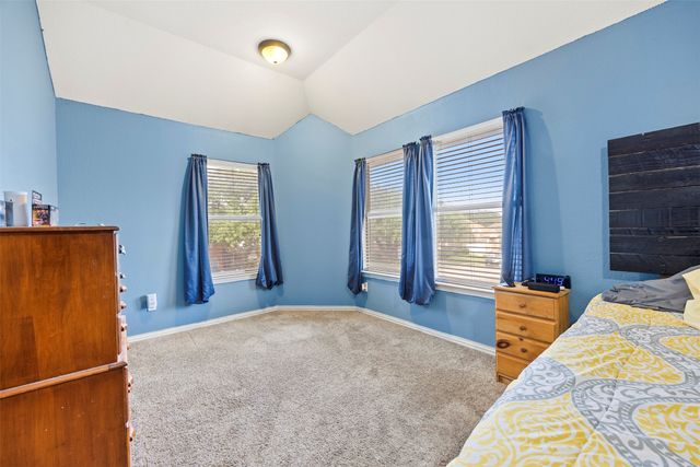 861 Pinnacle Circle, Lewisville, TX 75077