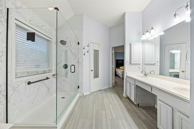 861 Pinnacle Circle, Lewisville, TX 75077