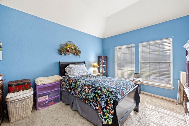 861 Pinnacle Circle, Lewisville, TX 75077