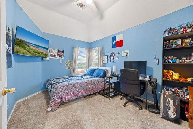 861 Pinnacle Circle, Lewisville, TX 75077