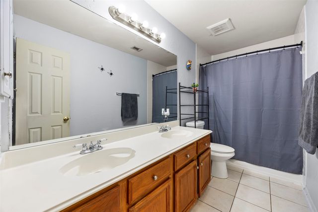 861 Pinnacle Circle, Lewisville, TX 75077