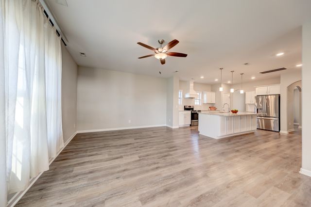 1523 Kingbird Dr, Clarksville, TN 37040