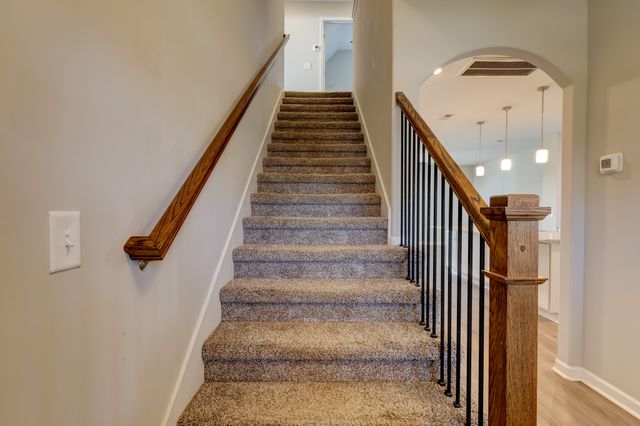 1523 Kingbird Dr, Clarksville, TN 37040