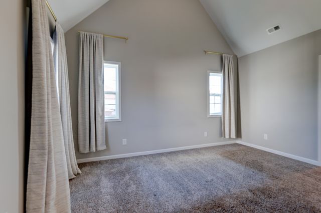 1523 Kingbird Dr, Clarksville, TN 37040