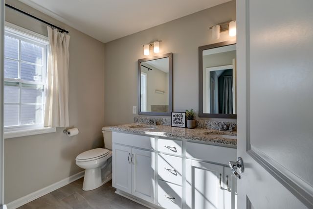 1523 Kingbird Dr, Clarksville, TN 37040