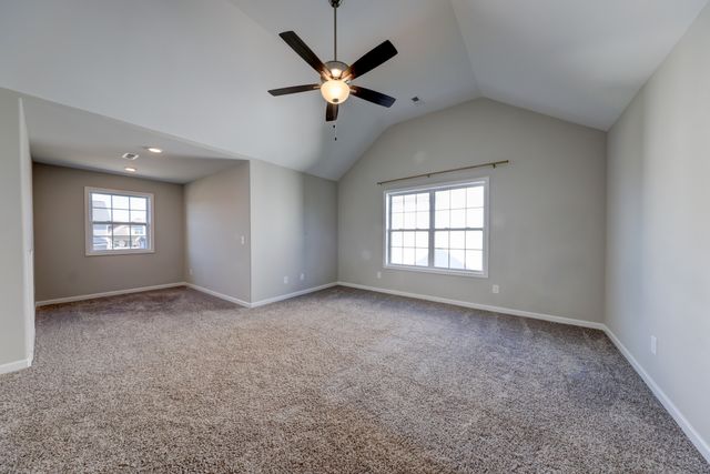 1523 Kingbird Dr, Clarksville, TN 37040