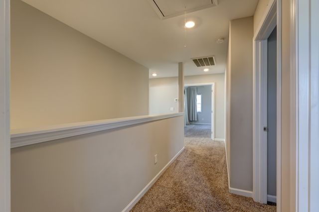 1523 Kingbird Dr, Clarksville, TN 37040