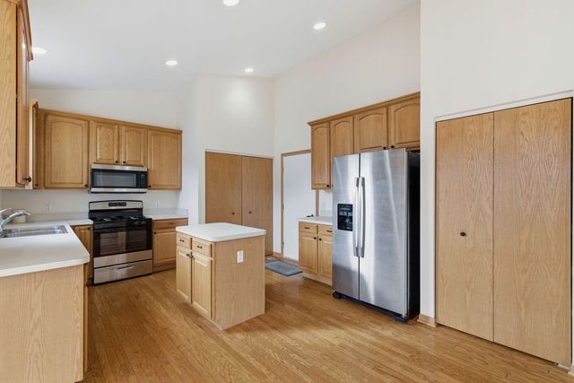 1547 W Cadillac Circle, Romeoville, IL 60446