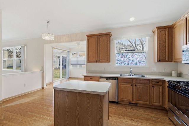 1547 W Cadillac Circle, Romeoville, IL 60446