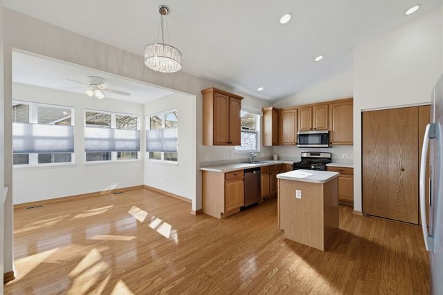 1547 W Cadillac Circle, Romeoville, IL 60446