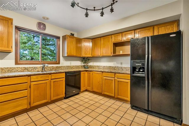 8016 Acoma Drive, Larkspur, CO 80118