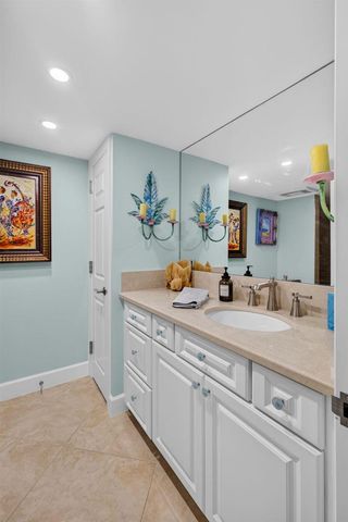 5280 N Ocean Drive 3a, Singer Island, FL 33404