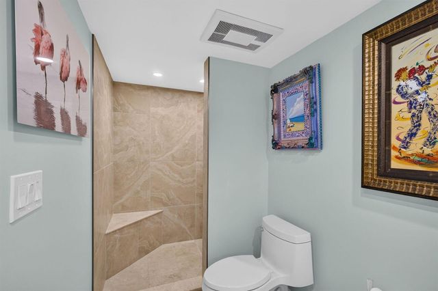 5280 N Ocean Drive 3a, Singer Island, FL 33404