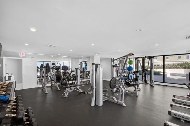 5280 N Ocean Drive 3a, Singer Island, FL 33404