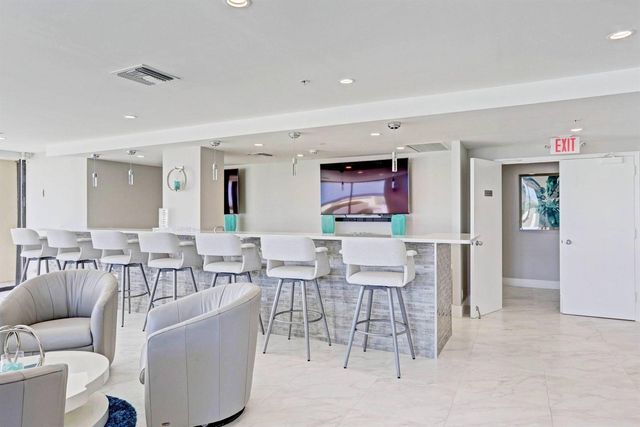 5280 N Ocean Drive 3a, Singer Island, FL 33404