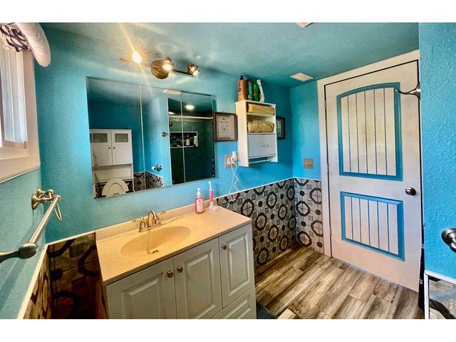 402 16th Ave Ct, Greeley, CO 80631