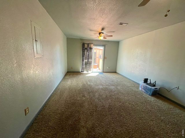 402 16th Ave Ct, Greeley, CO 80631