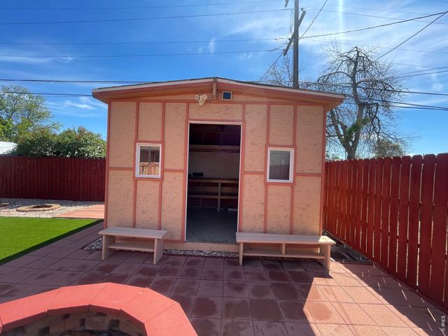 402 16th Ave Ct, Greeley, CO 80631