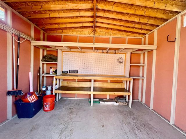 402 16th Ave Ct, Greeley, CO 80631