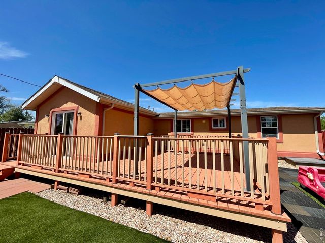 402 16th Ave Ct, Greeley, CO 80631
