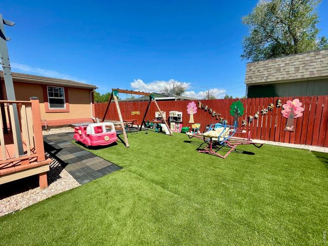 402 16th Ave Ct, Greeley, CO 80631