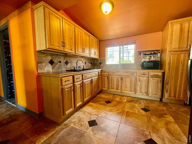 402 16th Ave Ct, Greeley, CO 80631