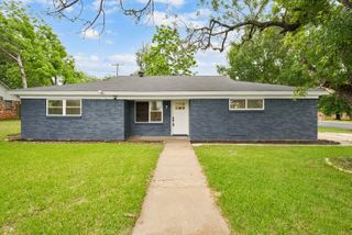 861 Woodcrest Drive, Hurst, TX 76053