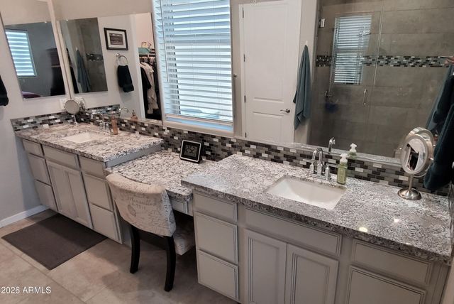 42024 W ROSEWOOD Lane, Maricopa, AZ 85138