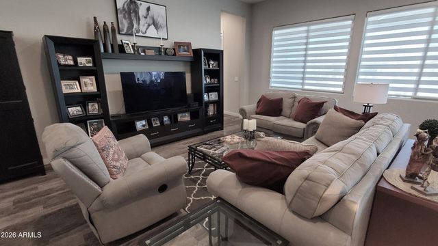 42024 W ROSEWOOD Lane, Maricopa, AZ 85138