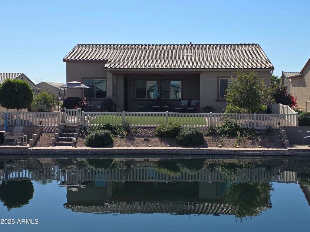 42024 W ROSEWOOD Lane, Maricopa, AZ 85138