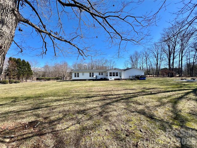 214 Heritage Circle, Taylorsville, NC 28681