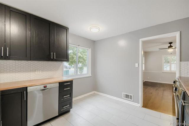 755 Newark Street, Aurora, CO 80010