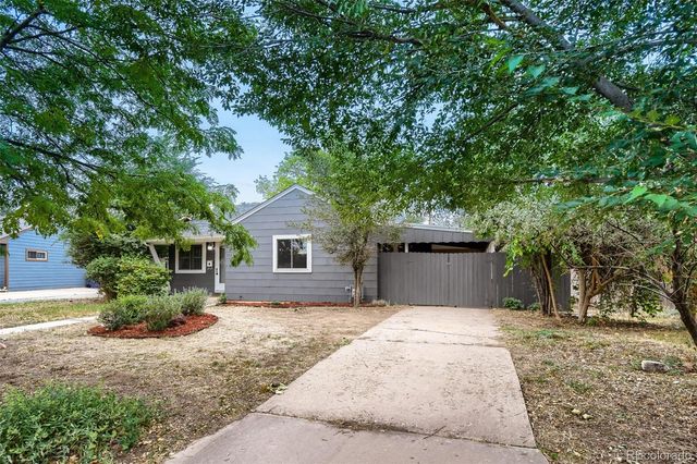 755 Newark Street, Aurora, CO 80010